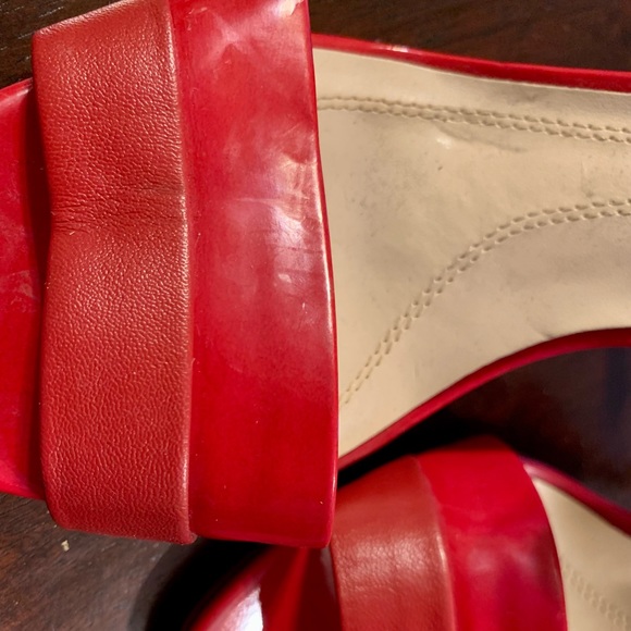 Tahari Laura Red Ankle Strap Heels, Size 6.5 - Picture 7 of 8
